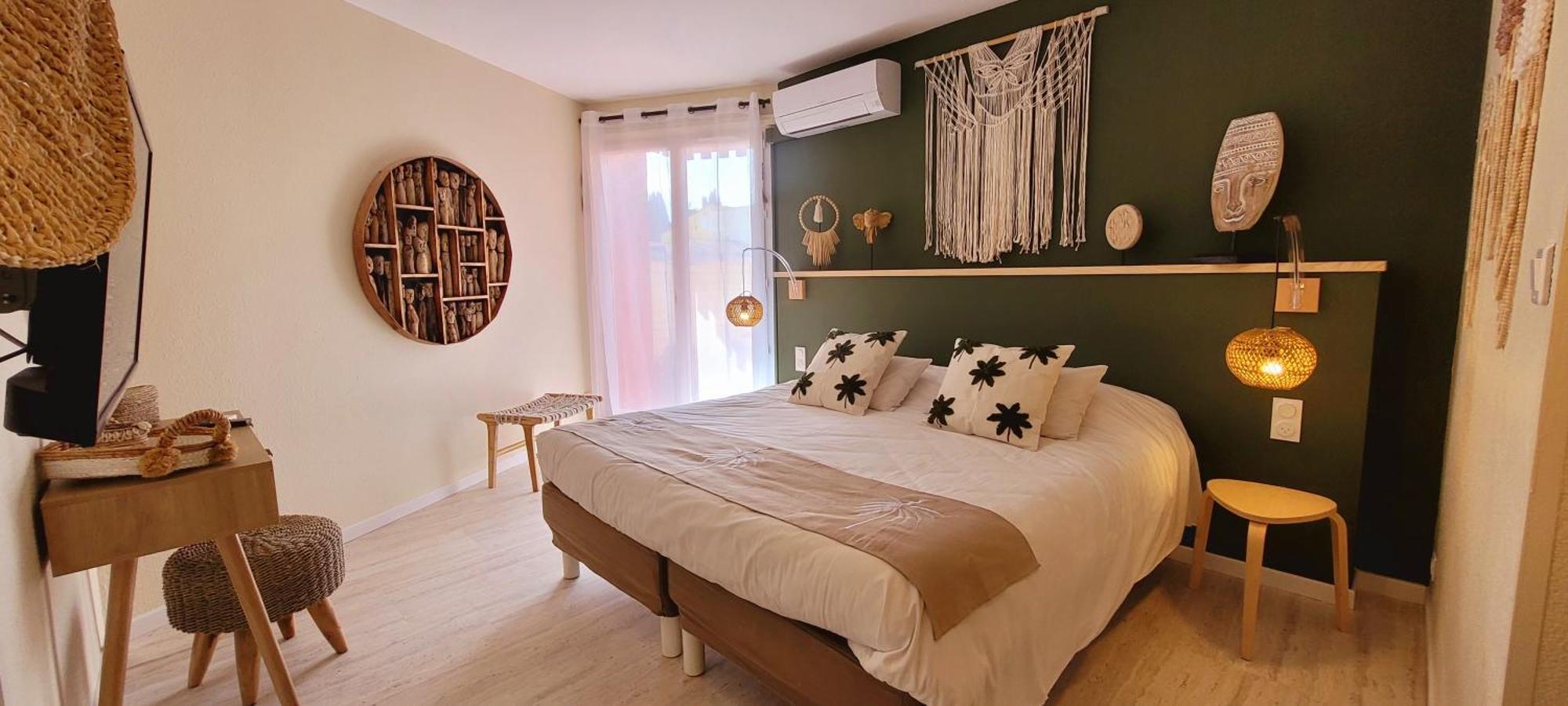 Chambre Double - Accessible aux Personnes à Mobilité Réduite