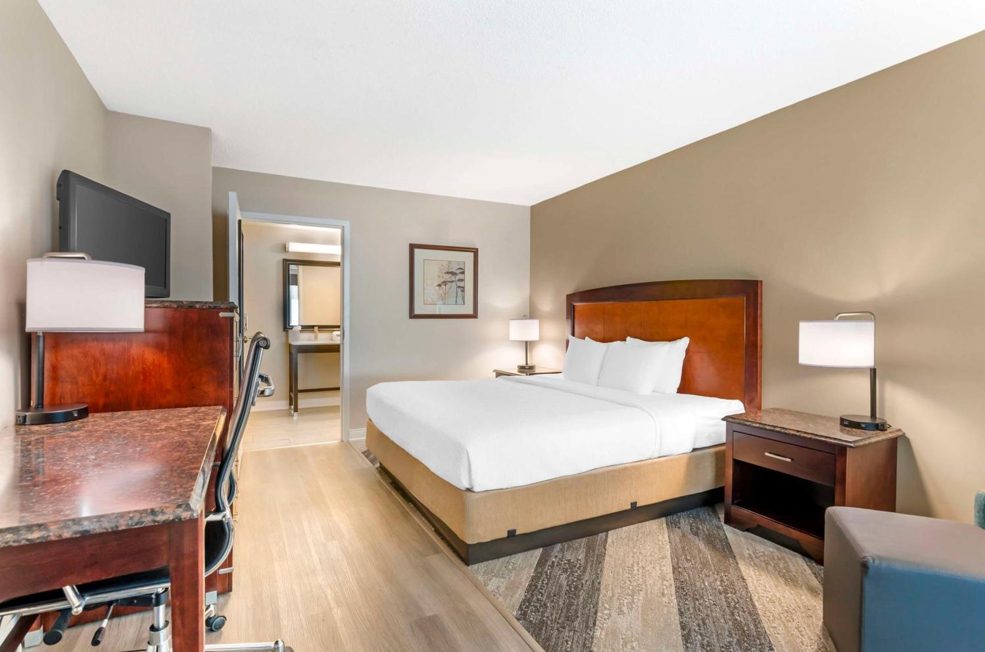 King Room with Bath Tub - Disability Access/Non-Smoking