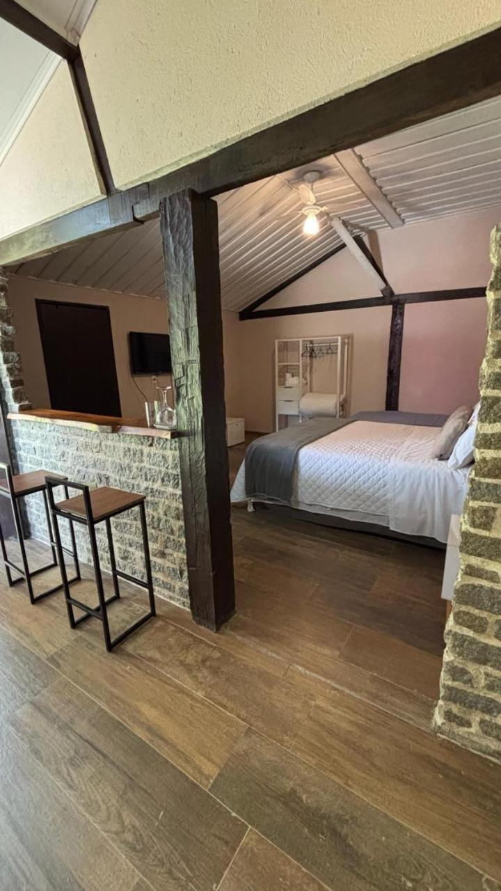Double Room with Lake View,1669868667:JPEG