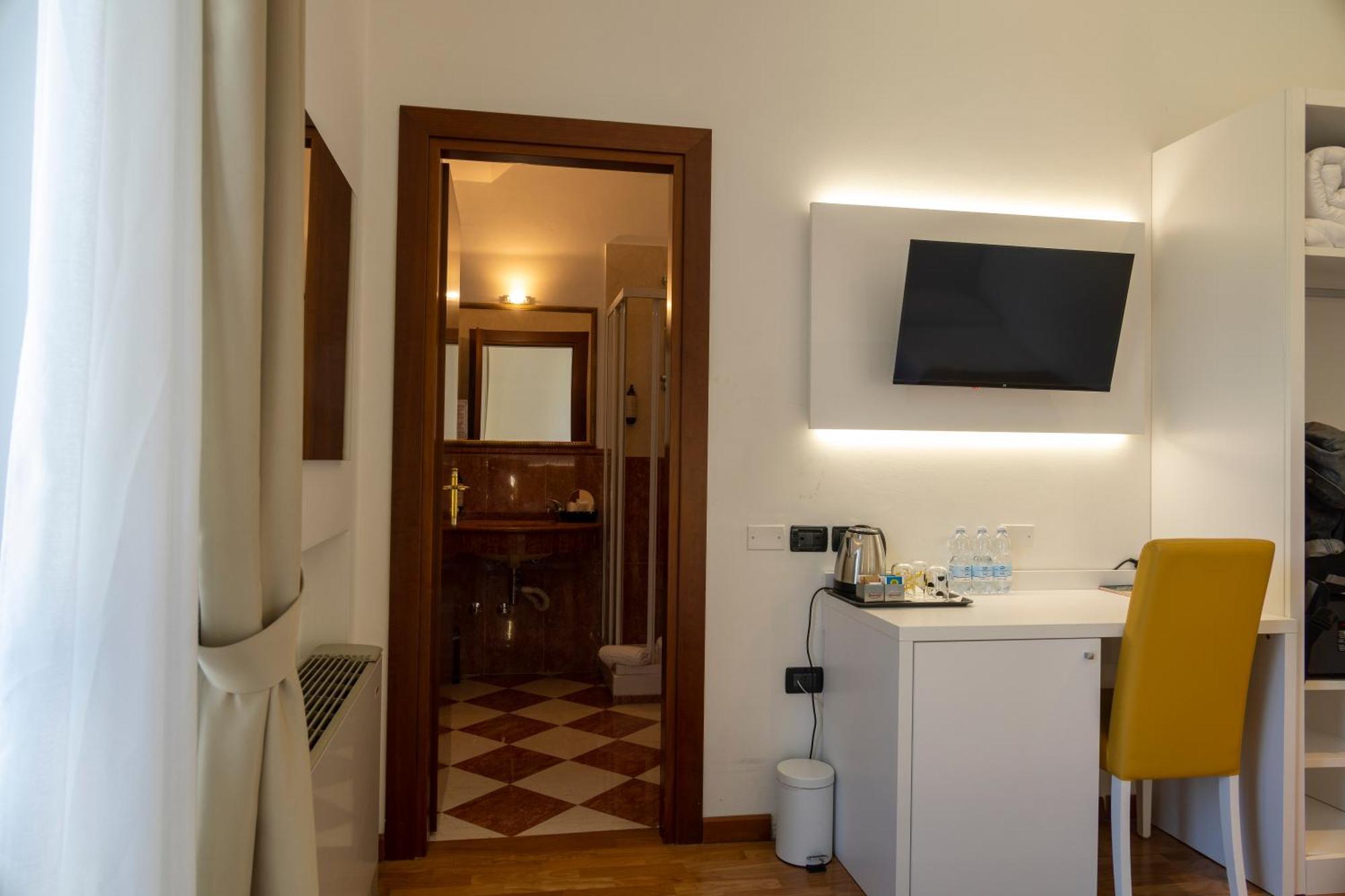 Standard Triple Room,1772927577:JPEG