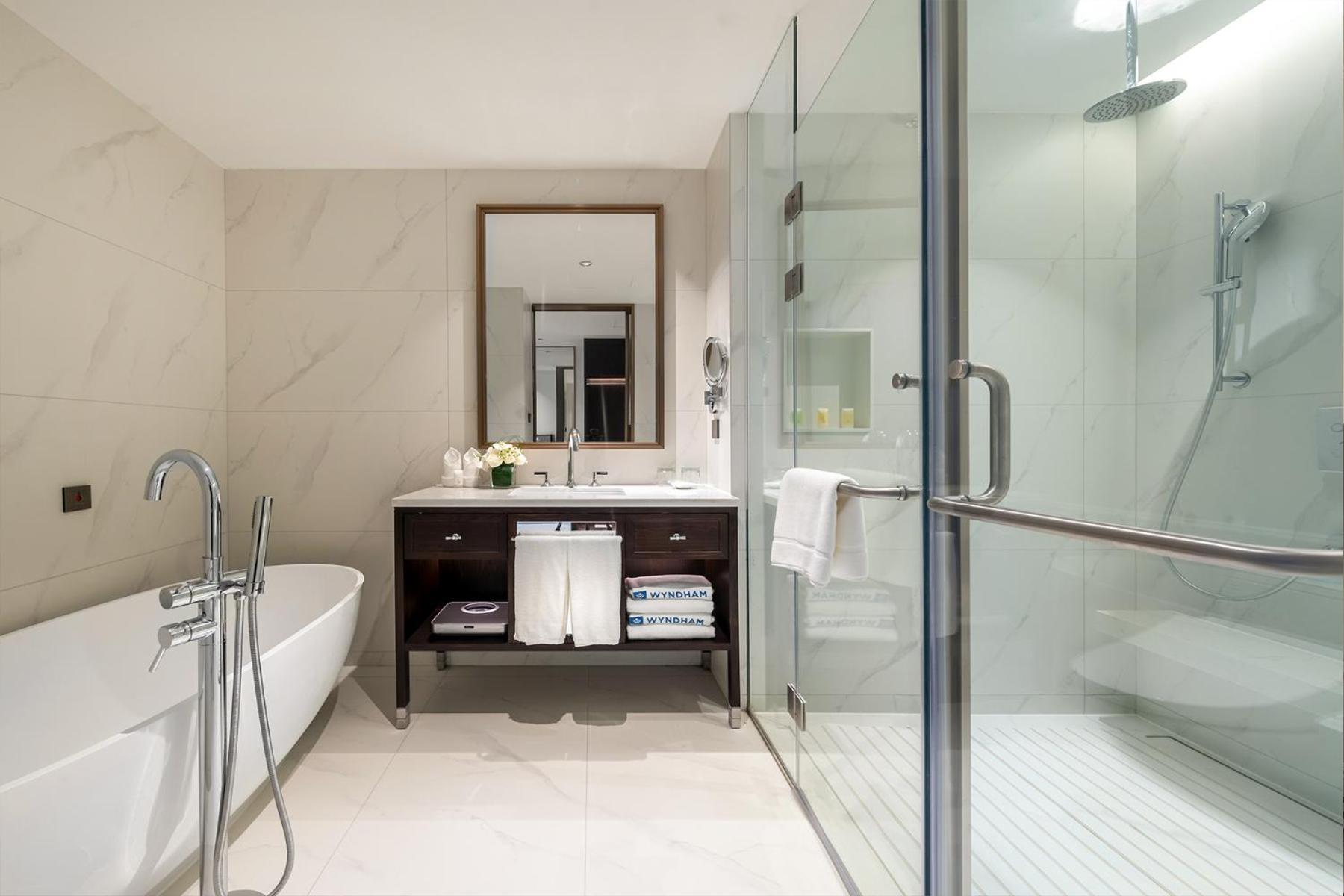 Luxury Twin Room - Non Smoking
