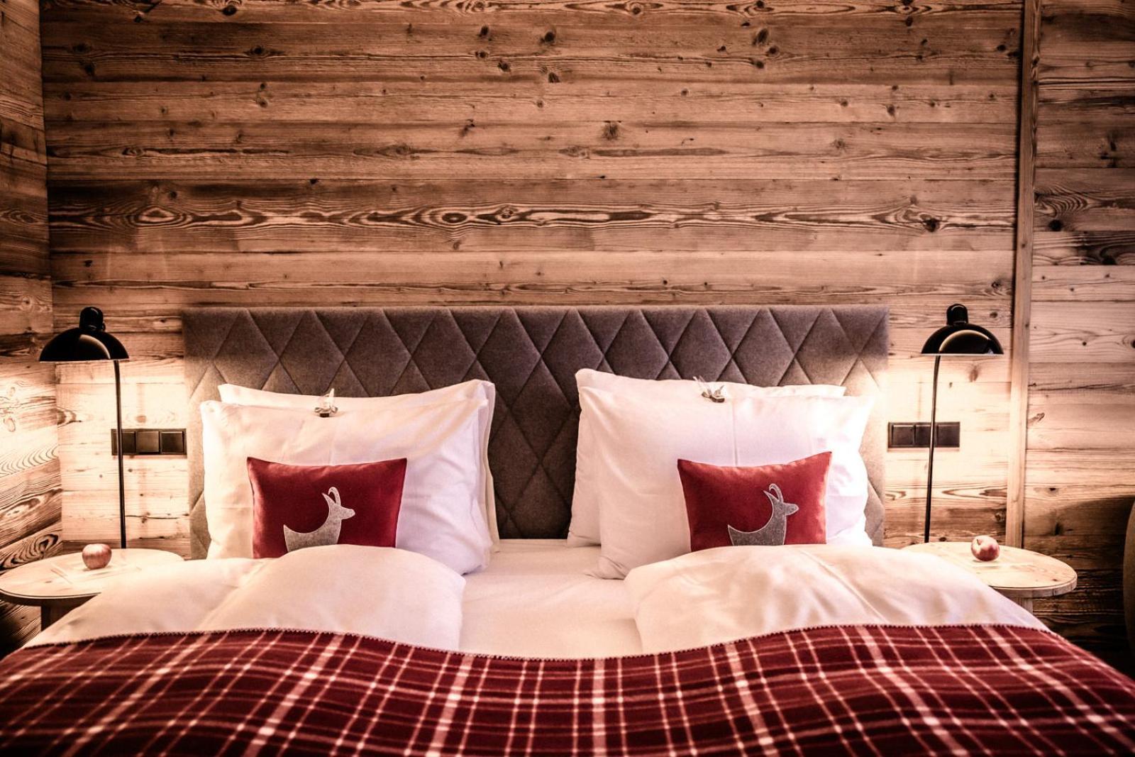 Standard Double Room,1697782601:JPEG