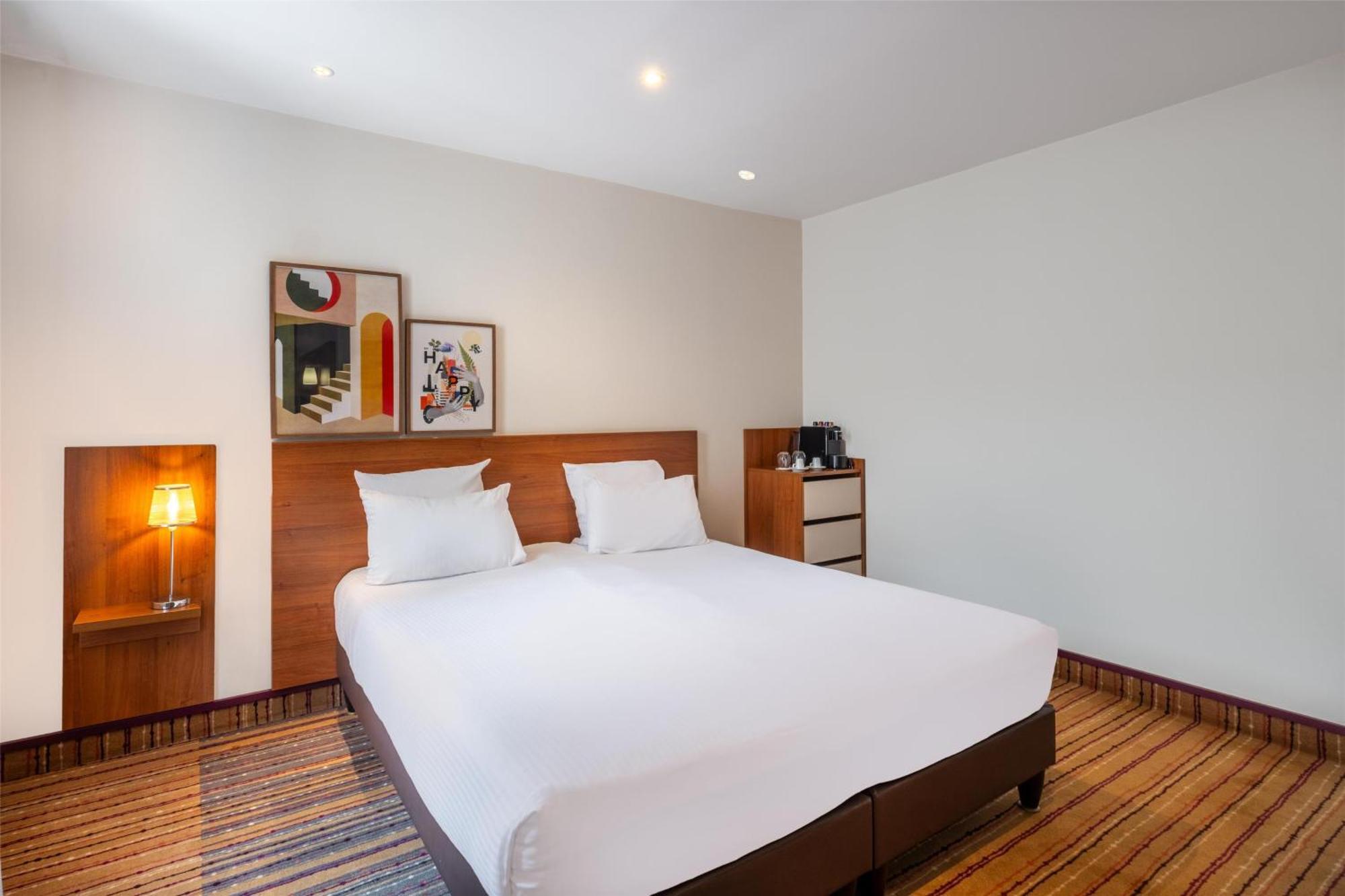 King Room with Sofa Bed,1698949369:JPEG