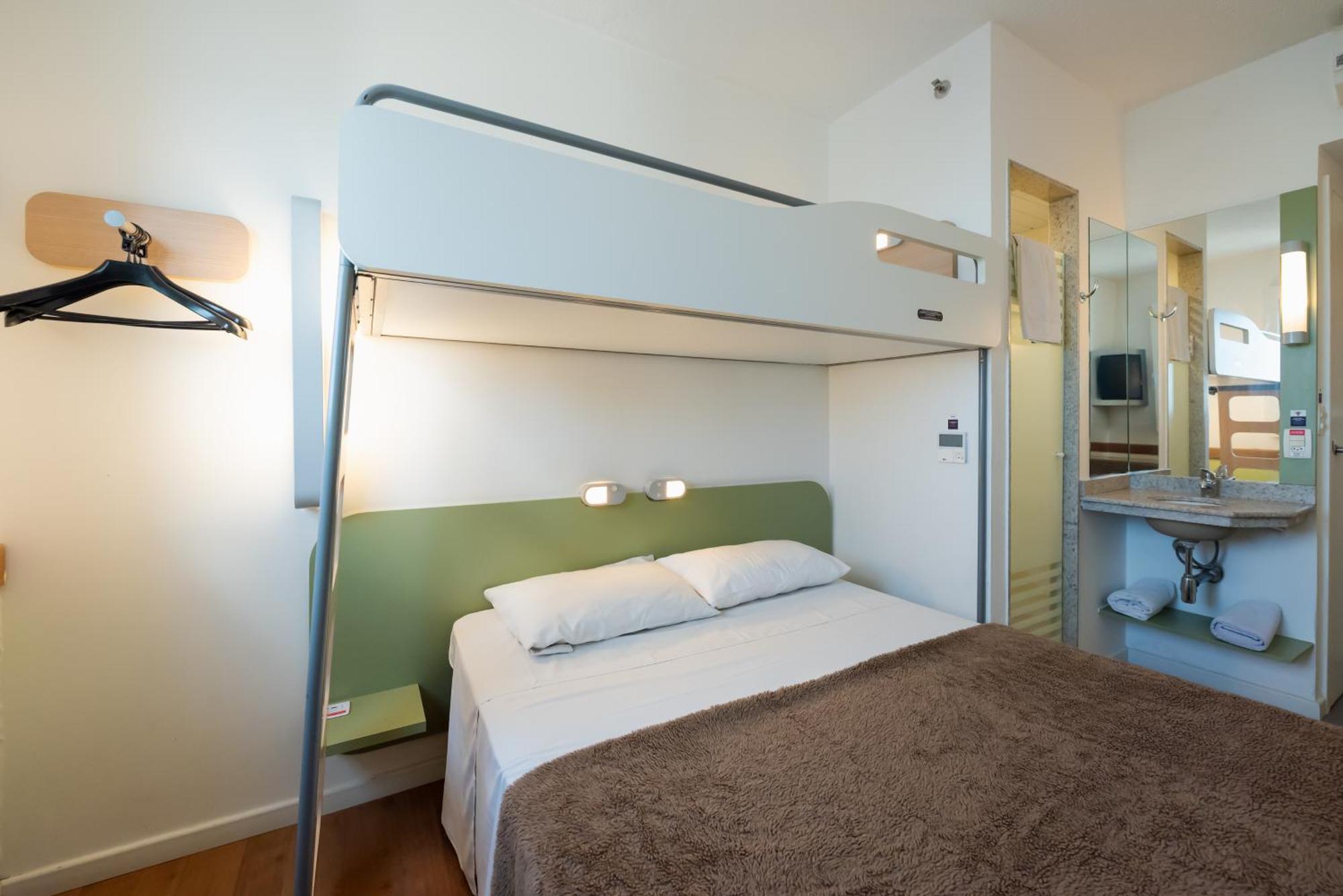 Standard Room with 1 Double Bed and 1 bunk bed,1714081551:JPEG