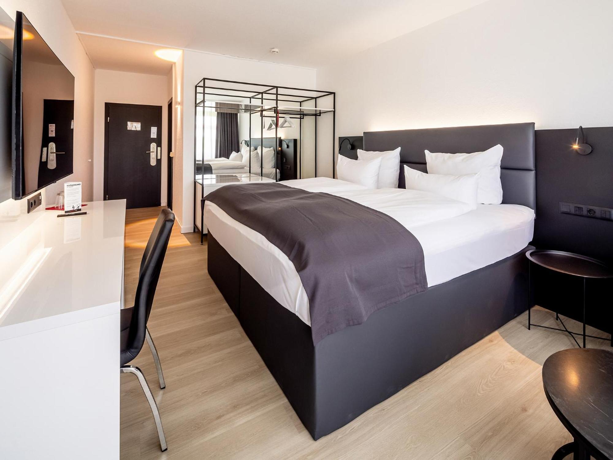 Superior Double Room,1722881842:JPEG