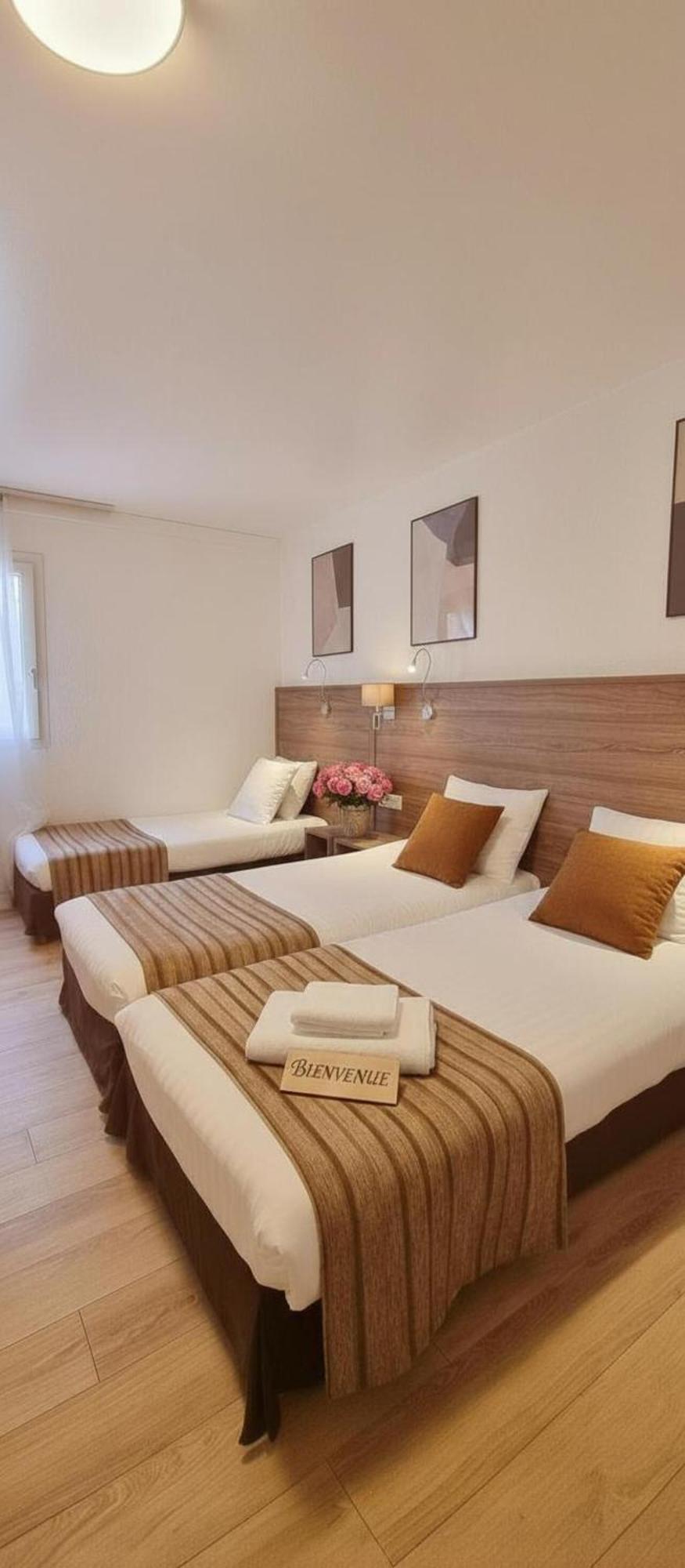 Chambre Triple Bain - 3 Lits Simples