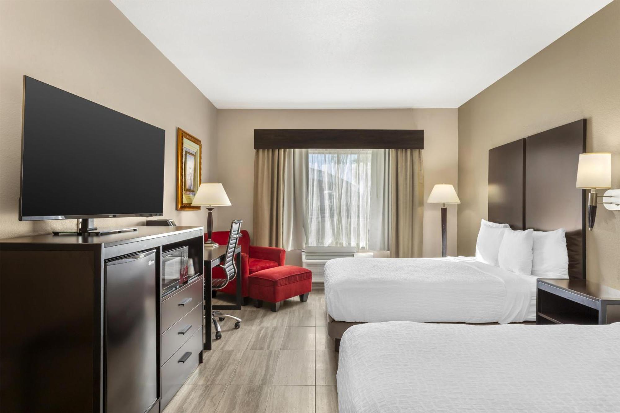 Queen Room Two Queen Beds Roll Shower Mobility Access or Communication Assistance or Non-Smoking,1730015714:JPEG