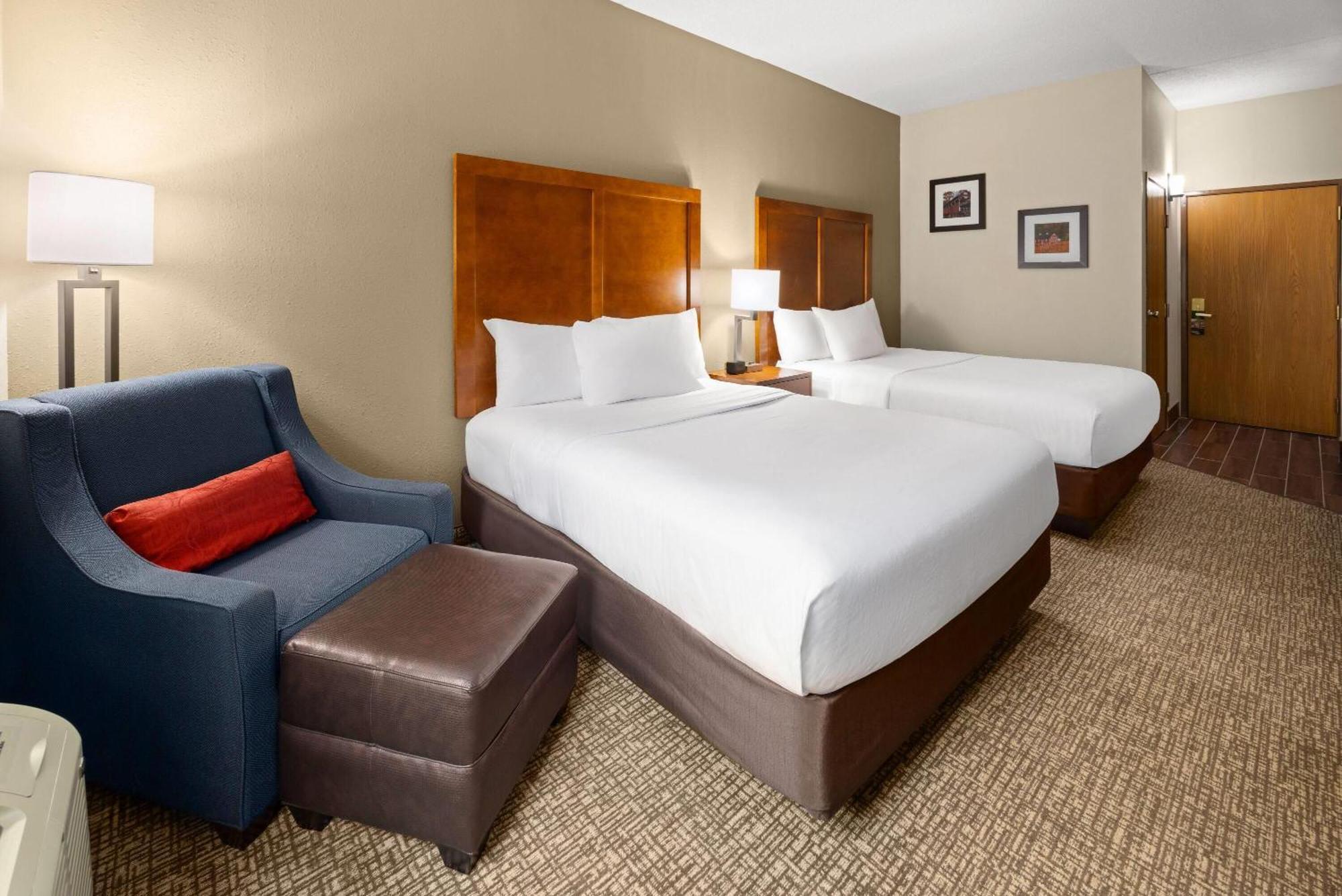 Queen Room with Two Queen Beds - Non-Smoking