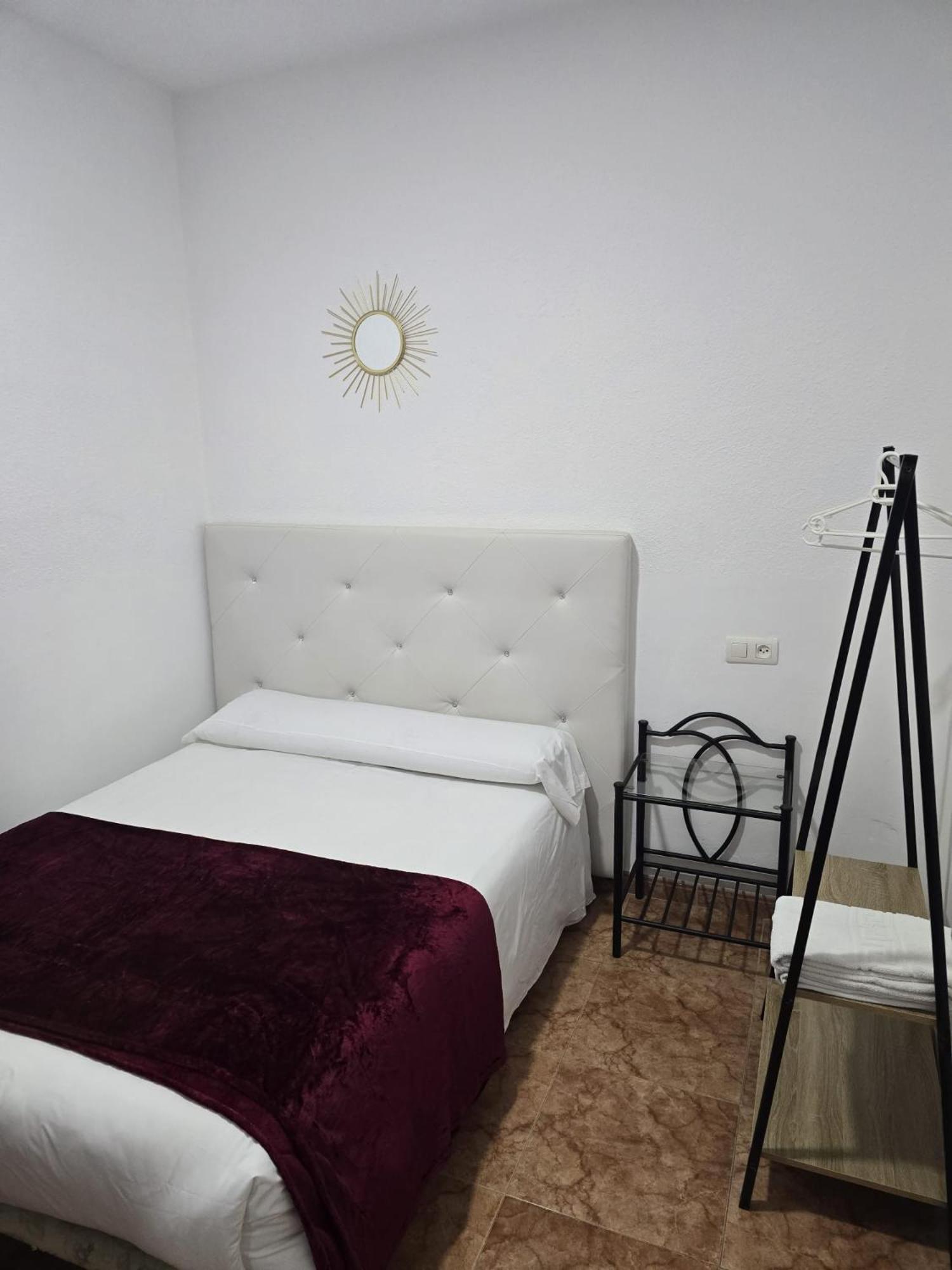 Double or Twin Room with Shared Bathroom,1742718154:JPEG