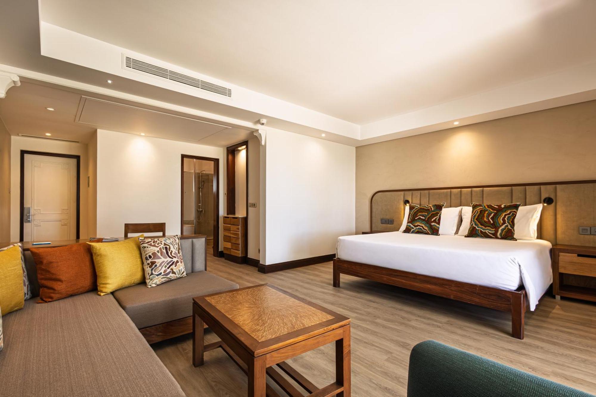 Deluxe Double Room,1742757946:JPEG