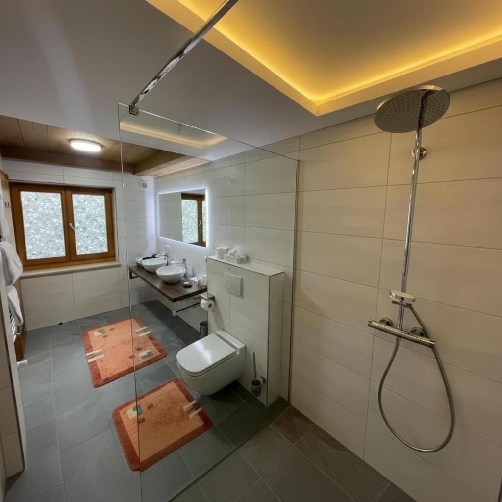 Three-Bedroom Apartment with Balcony