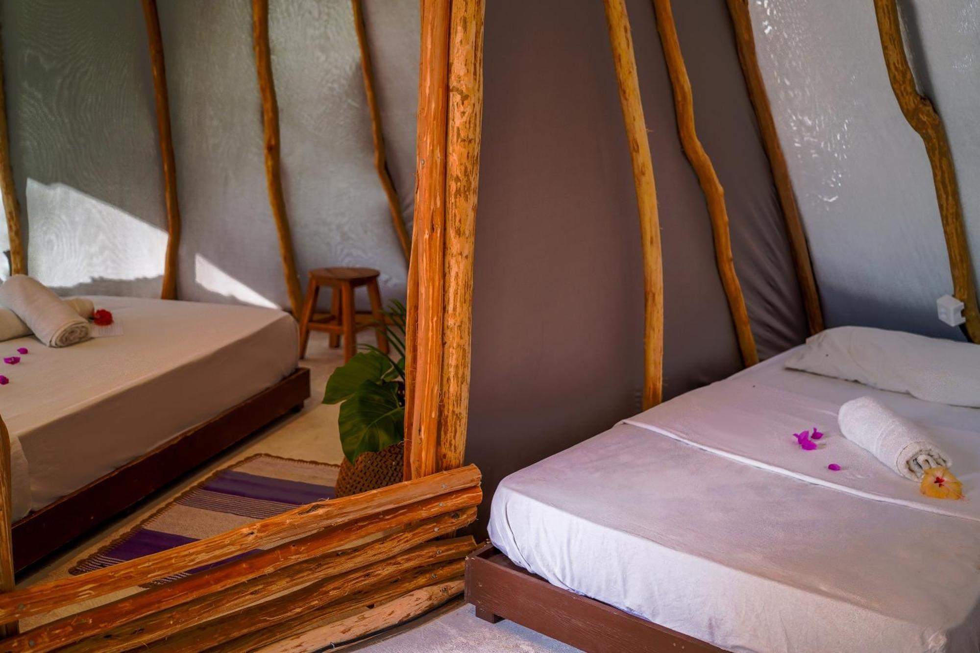 Barraca de Camping Família com Banheiro Privativo