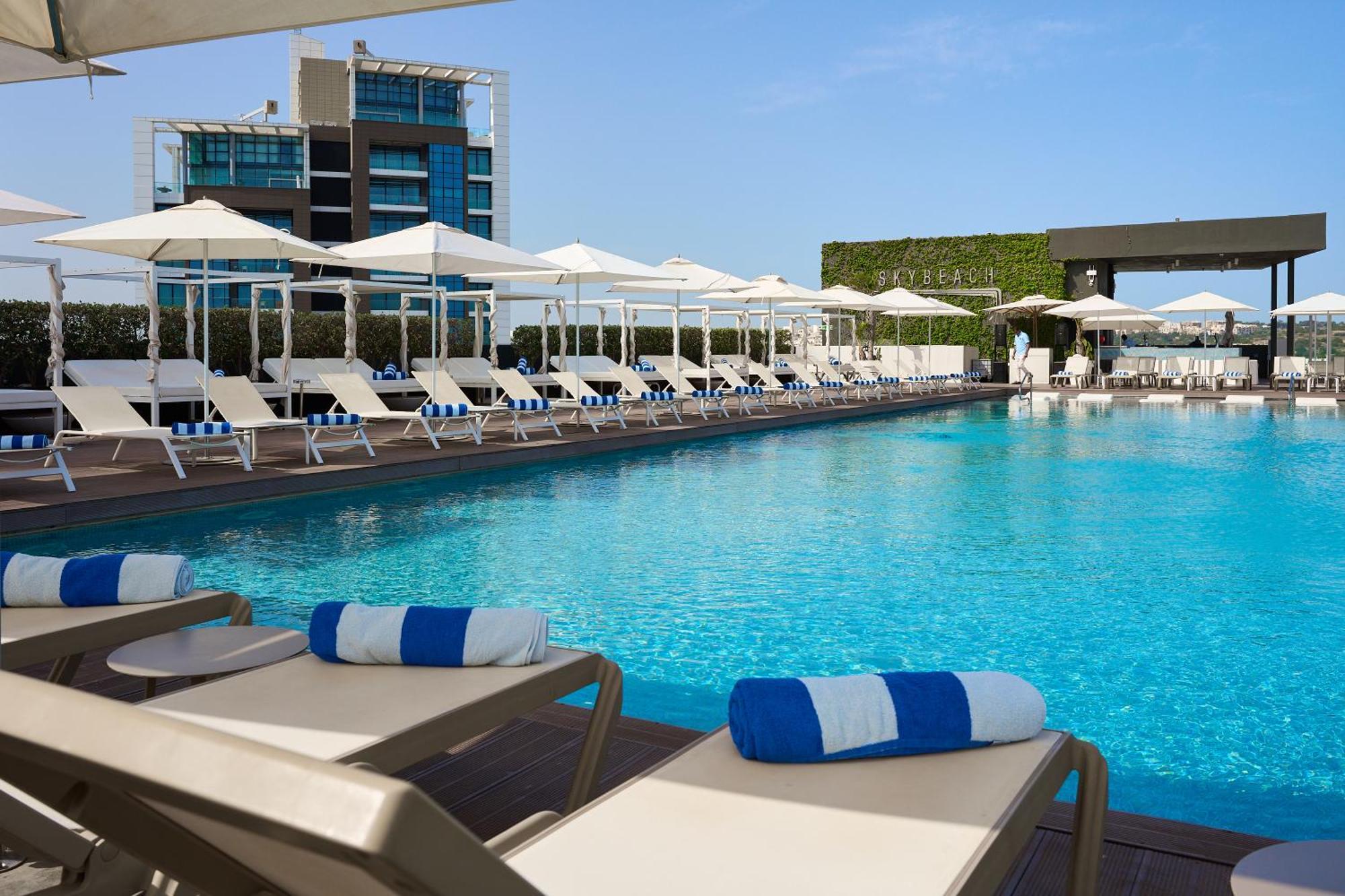 Suite Junior avec Accès au Salon Club