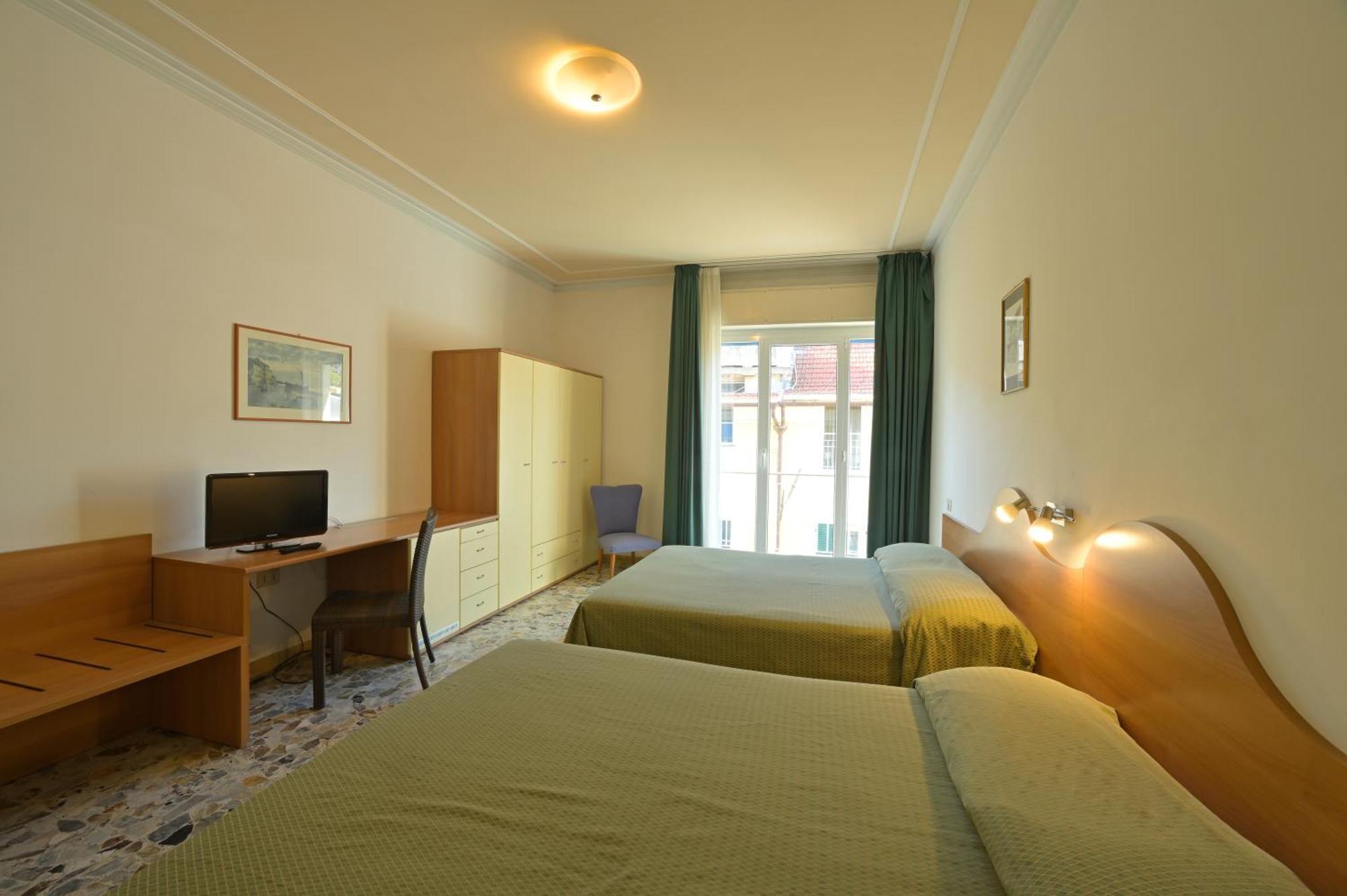 Standard Quadruple Room,1758419175:JPEG