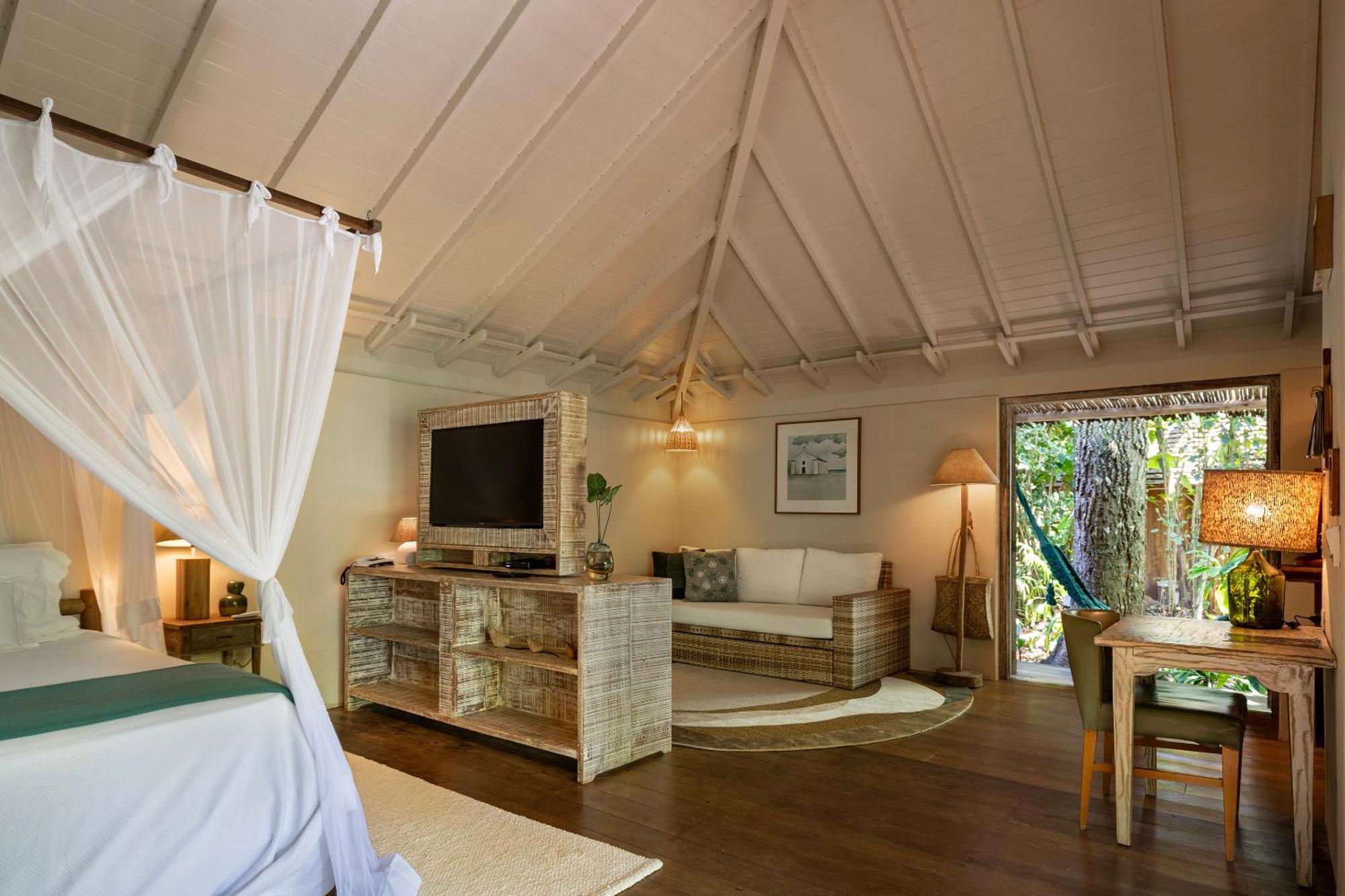Bungalow (2 Adults)
