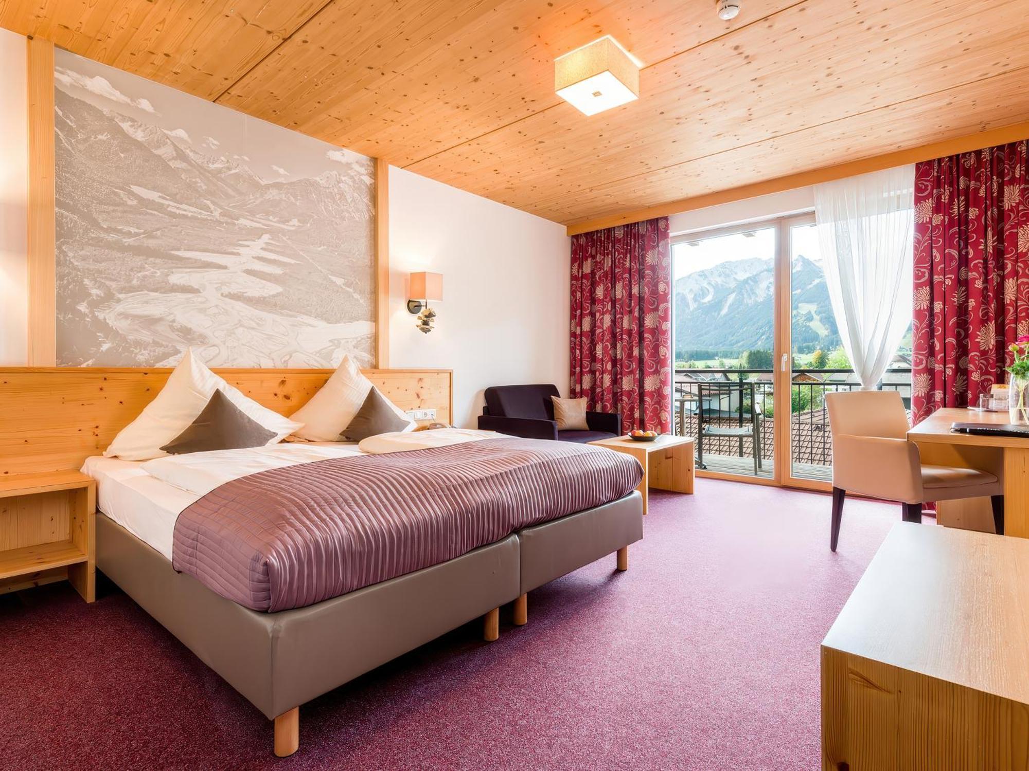 Superior Doppelzimmer mit Bergblick