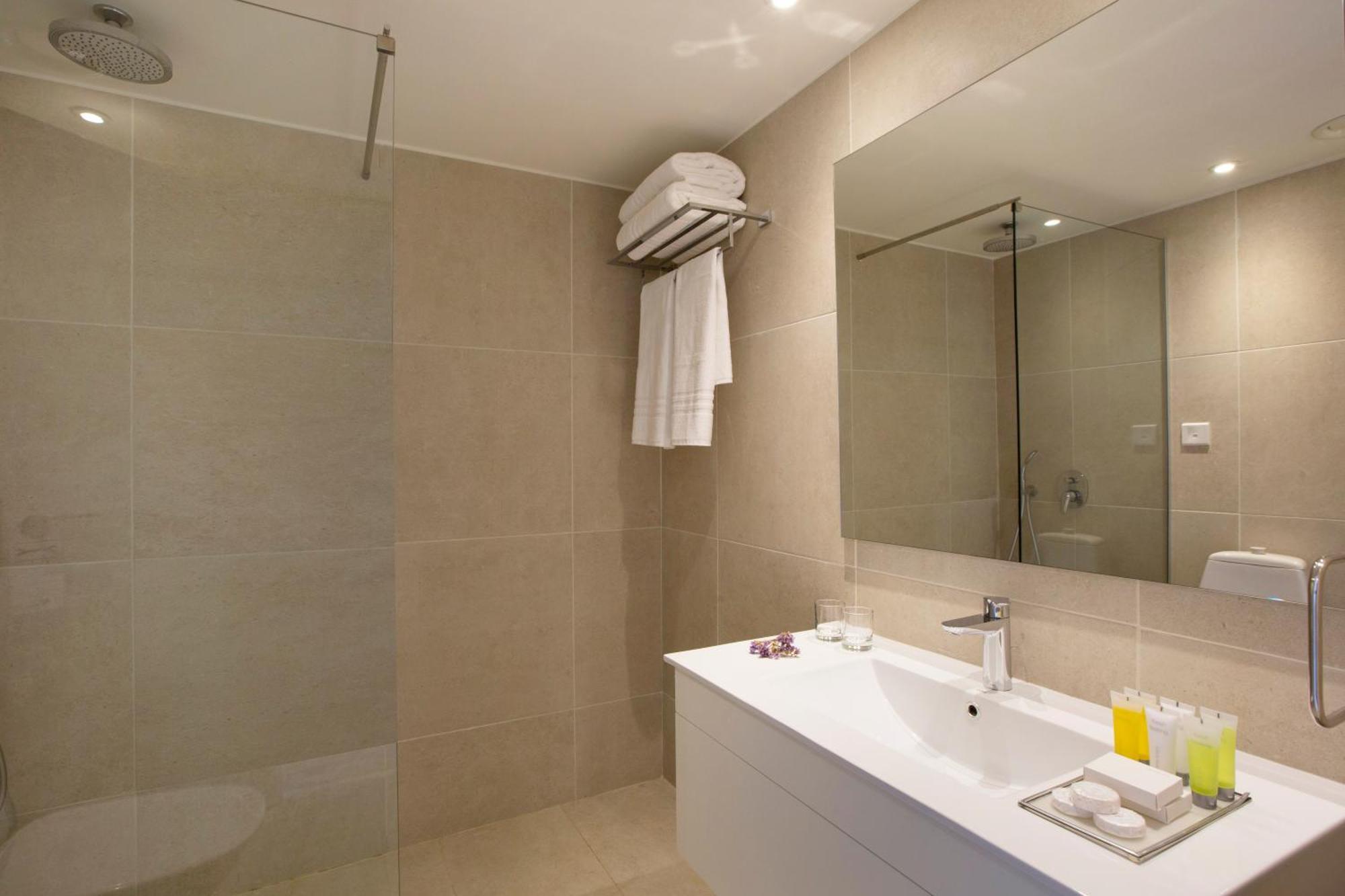 Standard Room with Partial Sea View