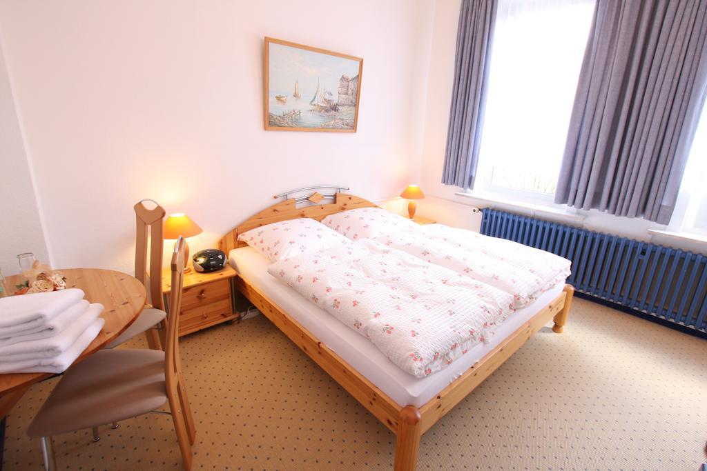 Doppelzimmer mit Gartenblick