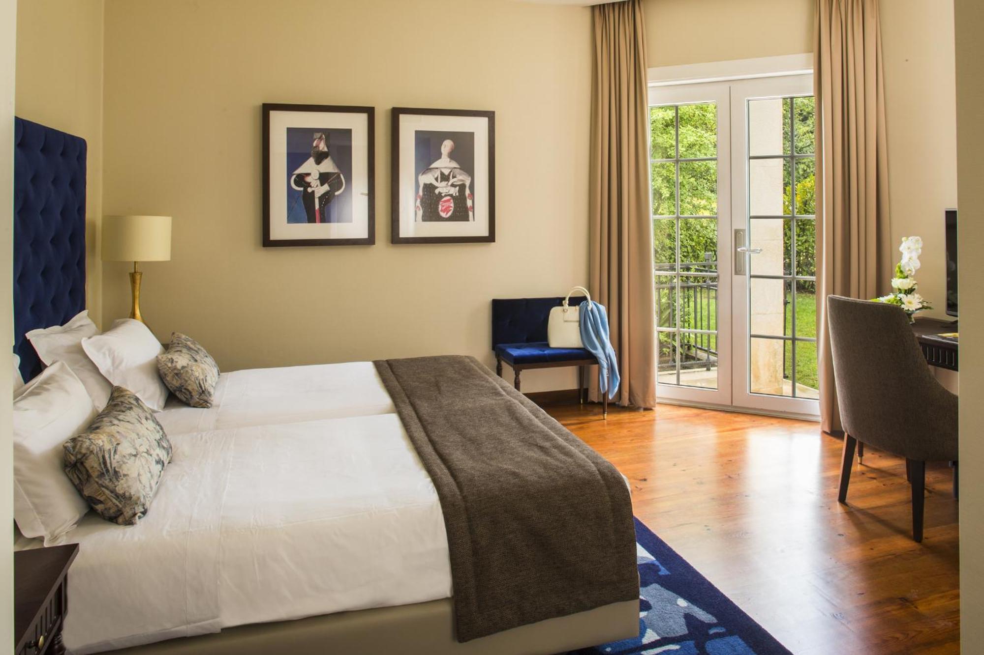 Quarto Deluxe com Cama de Casal ou 2 de Solteiro