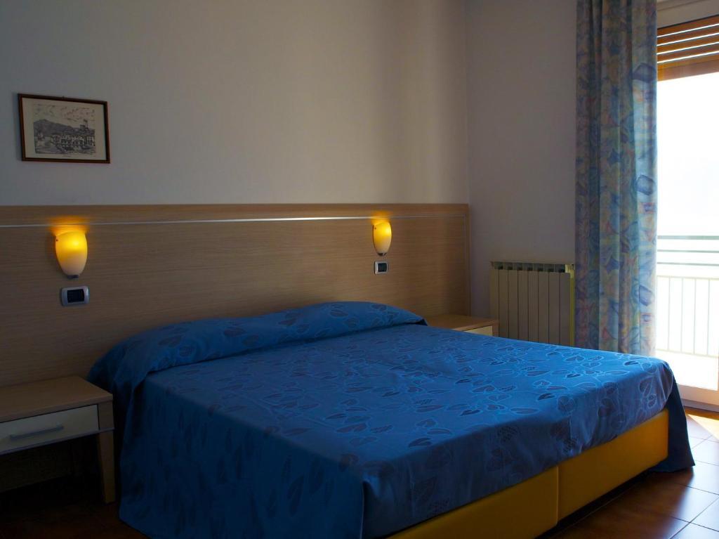 Dreibettzimmer