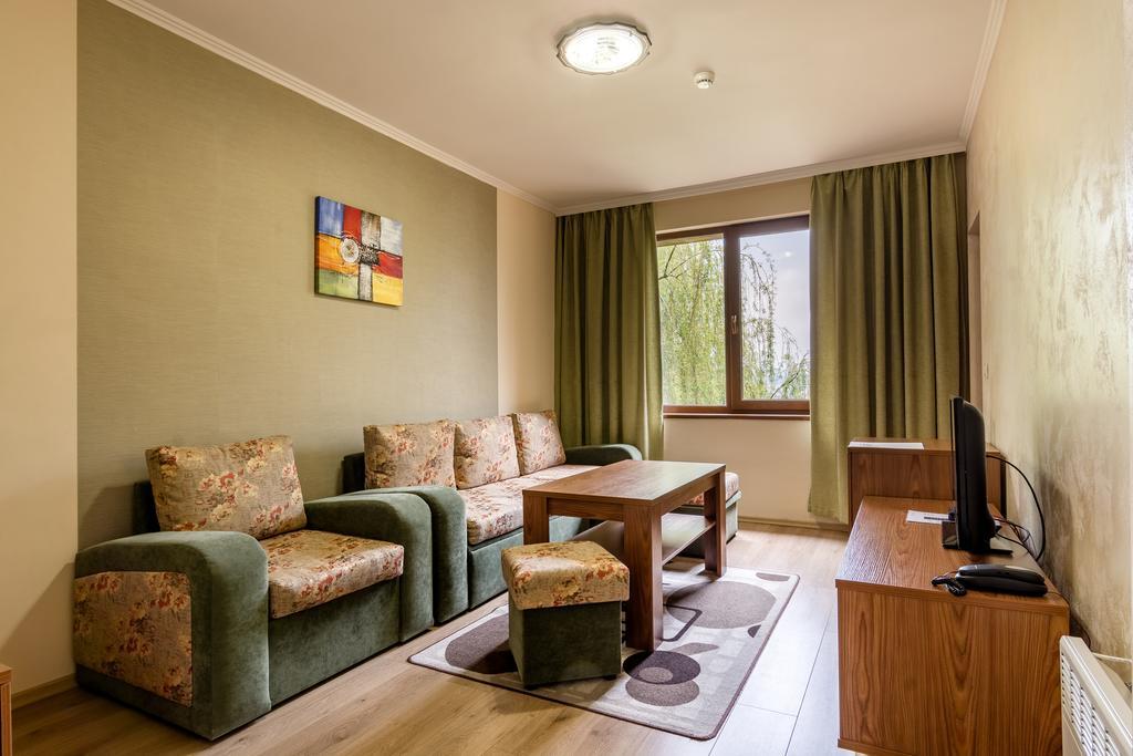 Suite with Balcony - Free Spa Access