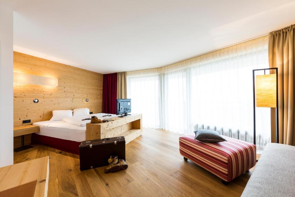 Superior Doppelzimmer mit Balkon und Bergblick