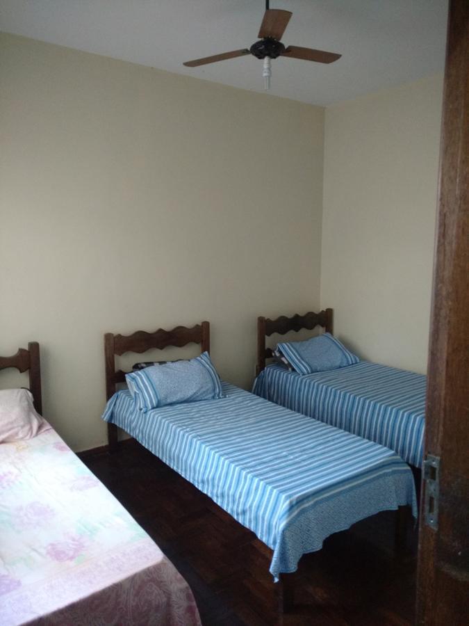 Quarto Triplo Básico
