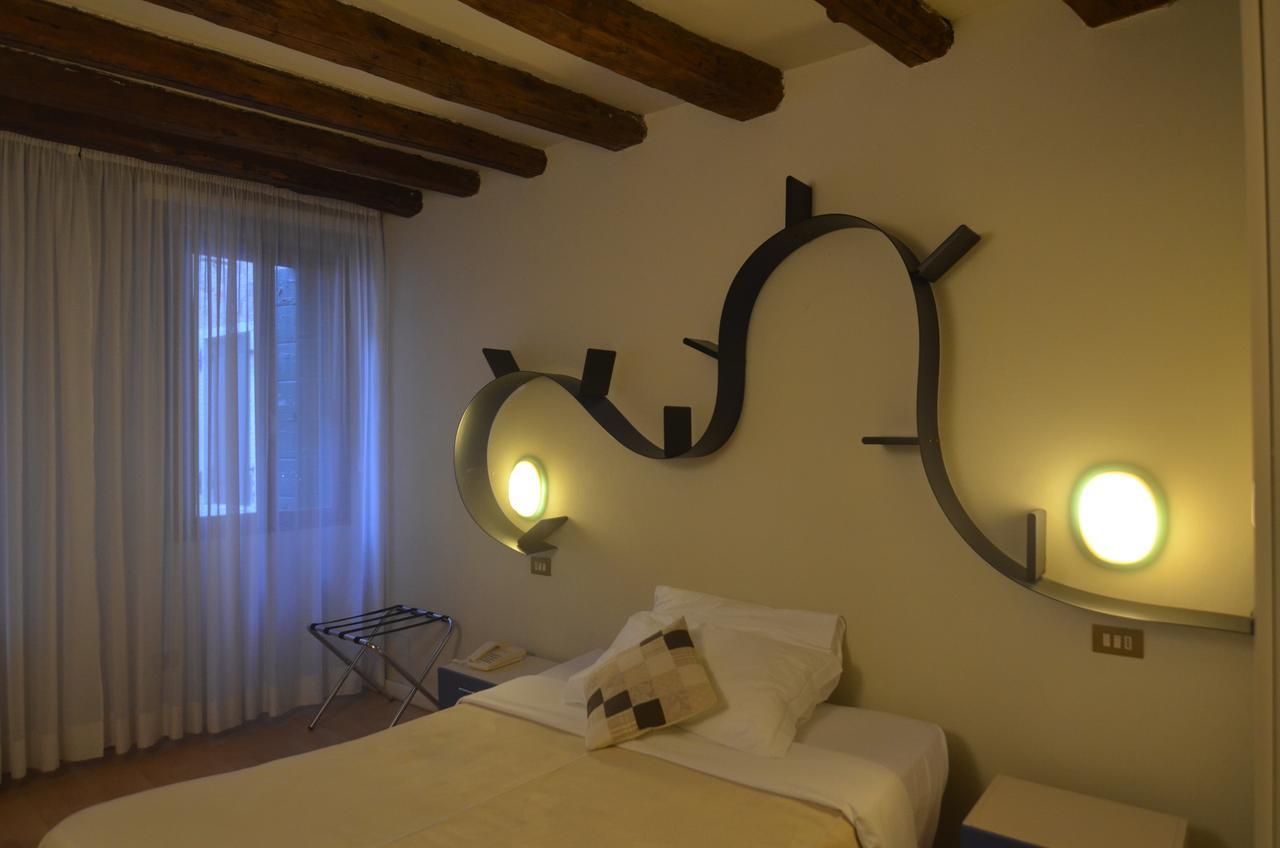 Habitación Individual con baño privado