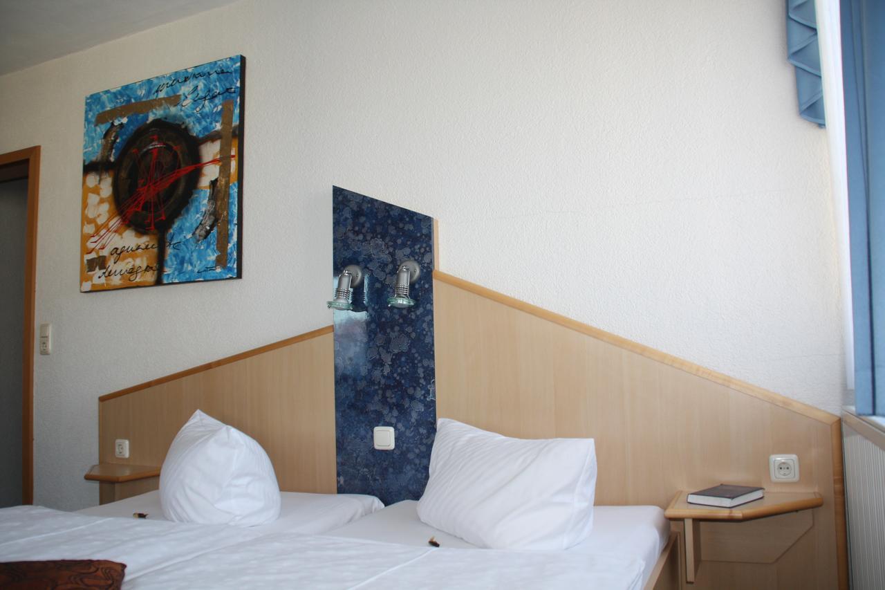 Double Room with Private Bathroom,566891517:JPEG