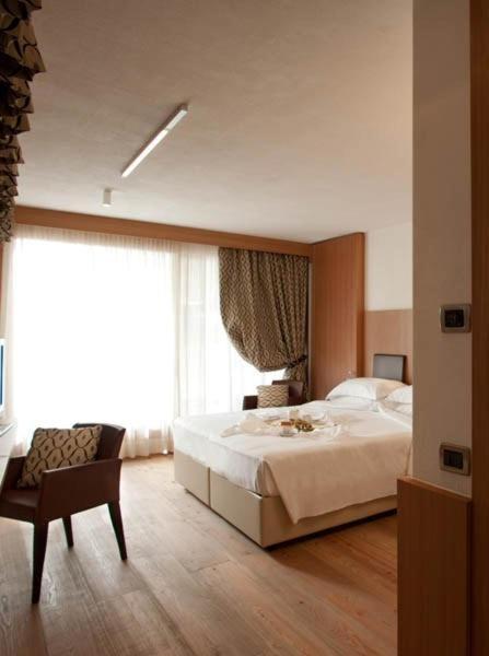 Superior Double or Twin Room with Mountain View,222800630:JPEG
