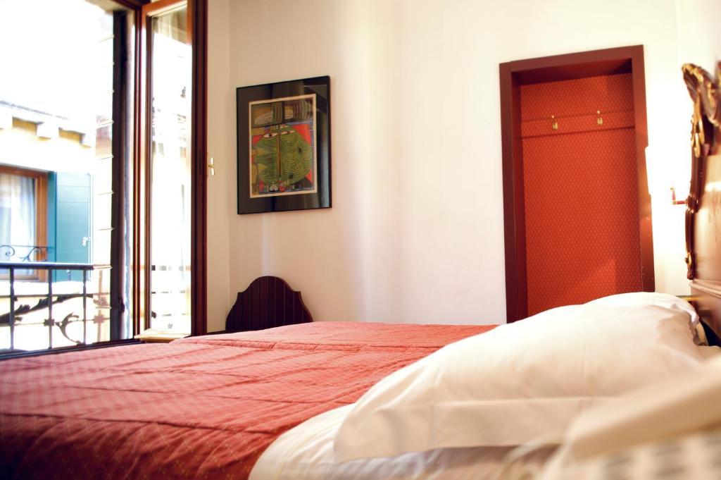 Chambre Double ou Lits Jumeaux