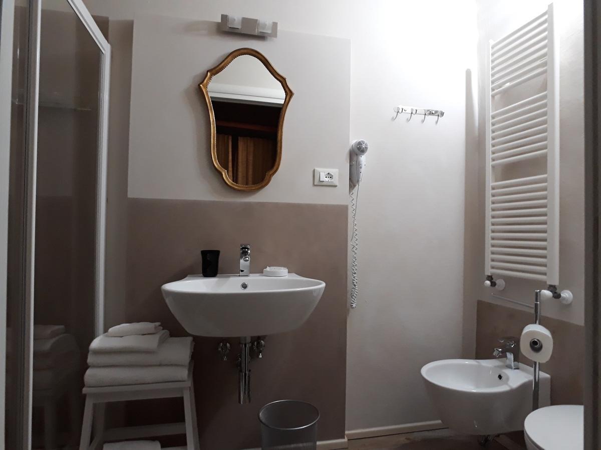 Camera Matrimoniale con Bagno Privato