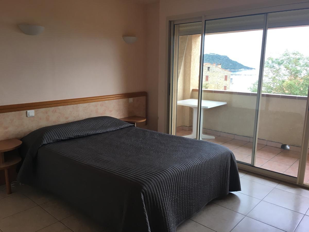 Chambre Double Supérieure avec Balcon - Vue sur Mer