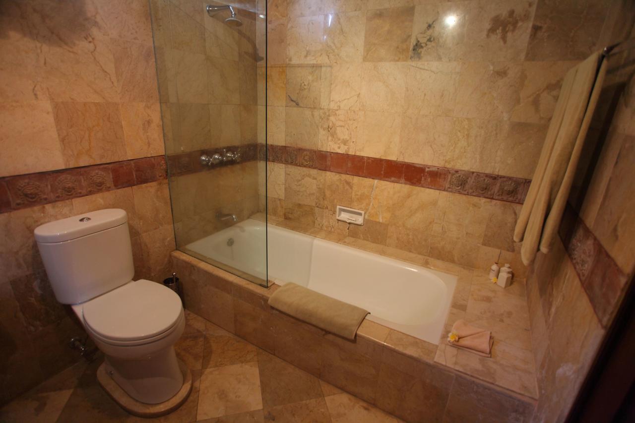 Pool View King Room with Free Airport Transfer