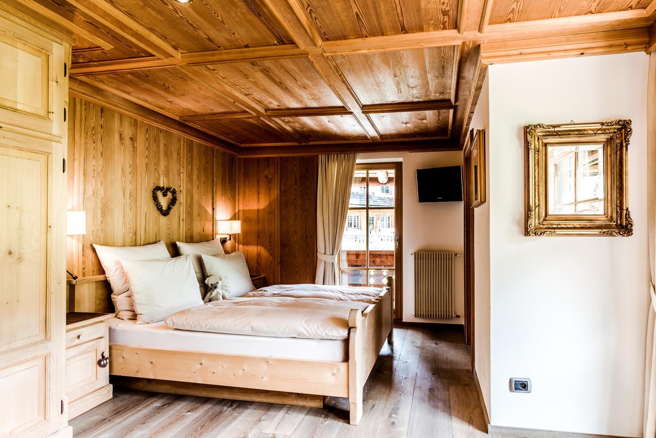 Deluxe Double Room with Balcony,665986644:JPEG