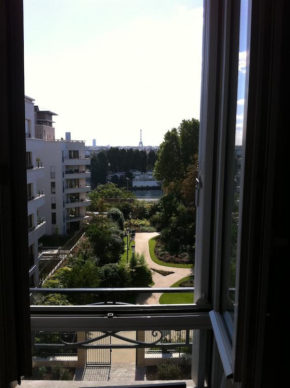 Chambre Lit Queen-Size Confort - Non-Fumeurs