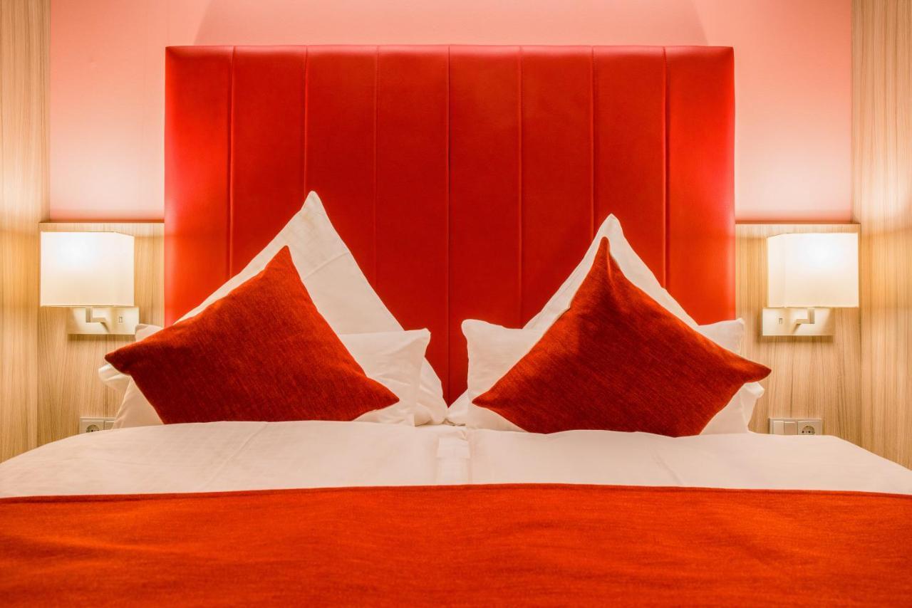 Comfort Queen Room