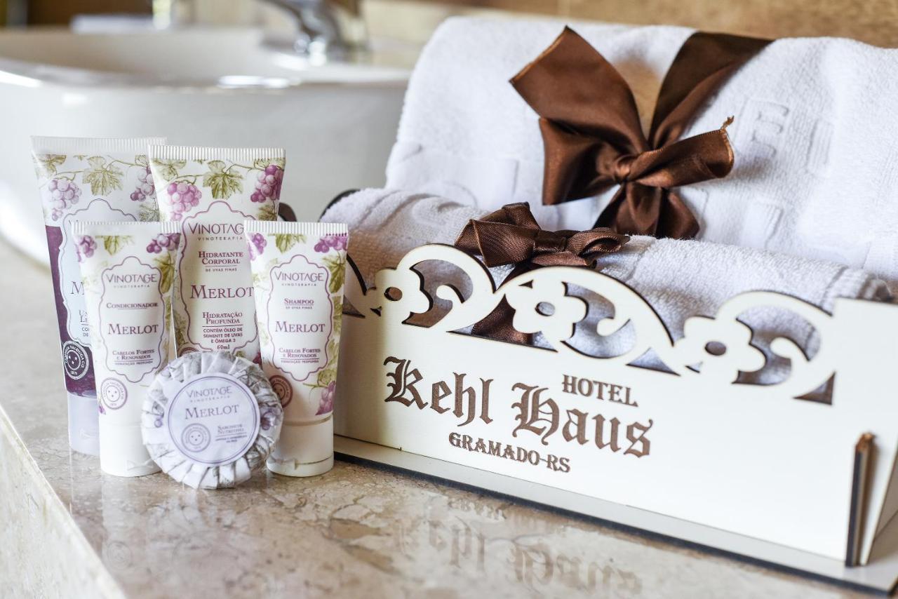 Deluxe Suite with Spa Bath