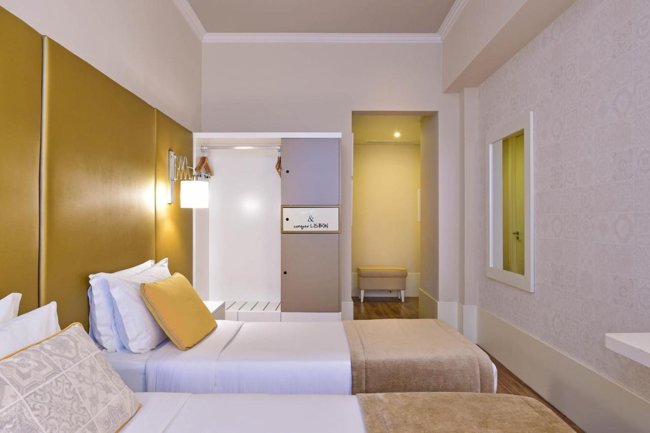 Quarto com 2 Camas de Solteiro