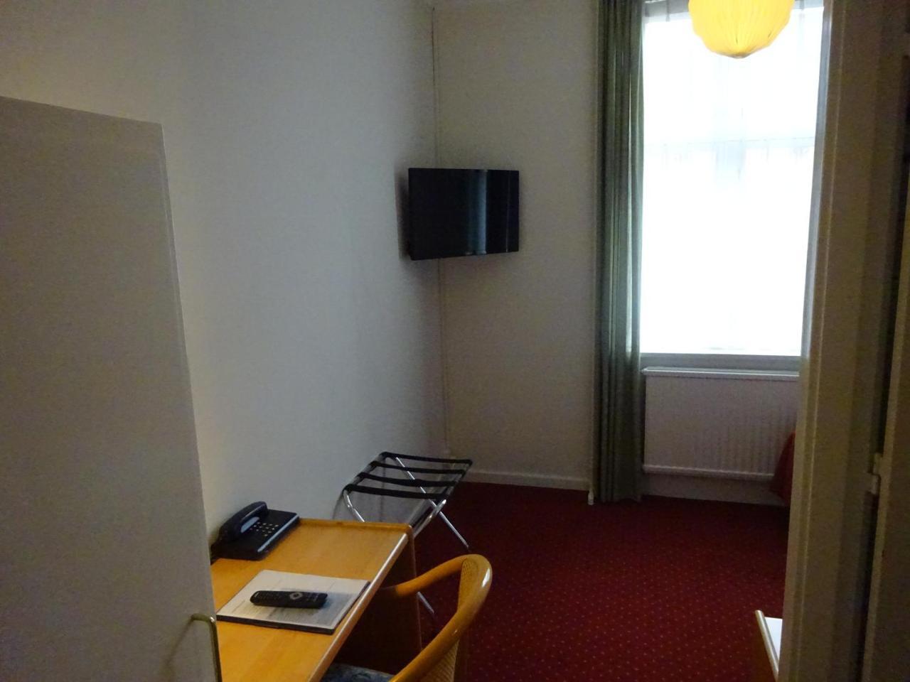 Quarto Individual com Banheiro Privativo