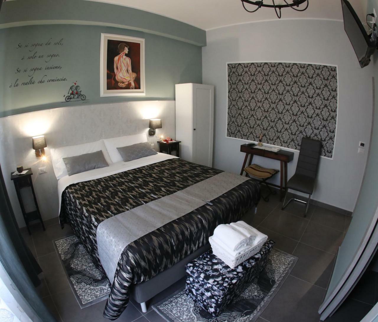 Double Room,777534085:JPEG