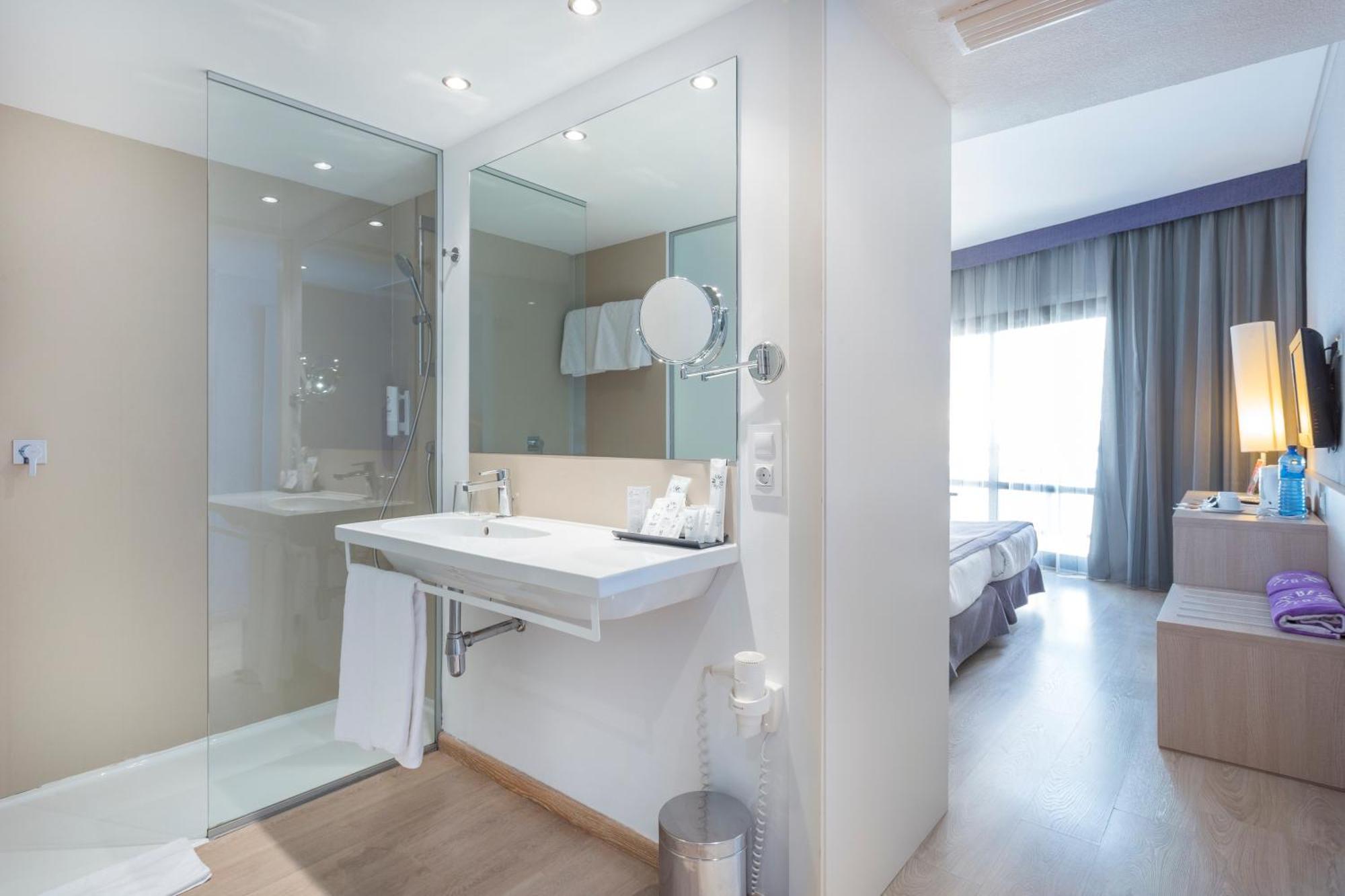 Superior Tweepersoonskamer met 1 of 2 Bedden en Uitzicht op Zee