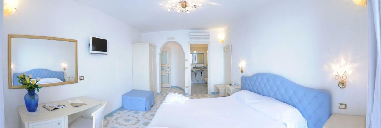 Superior Double Room with Sea View,1716529458:JPEG