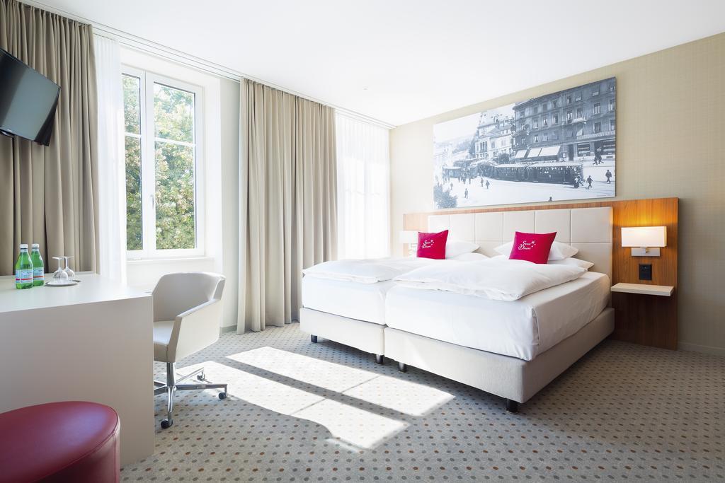 Dreibettzimmer