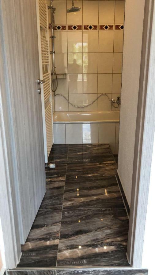 Double Room with Private Bathroom,812006562:JPEG