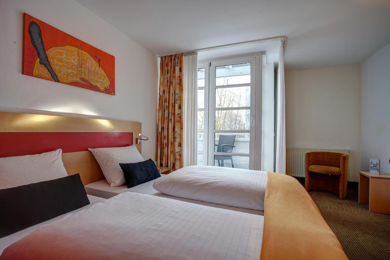 Comfort Room with One Double Bed,1211668282:JPEG