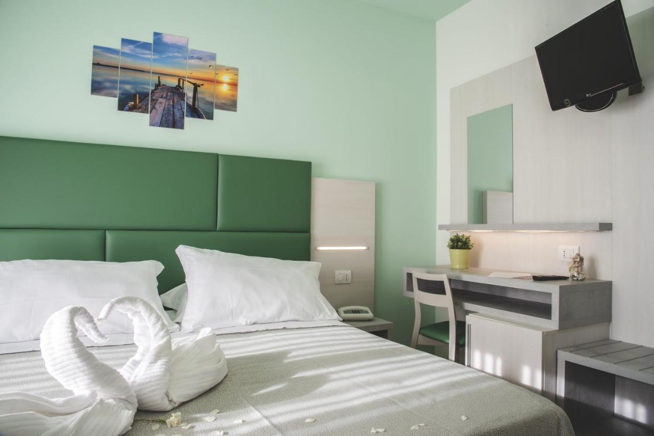 Doppel- oder Zweibettzimmer