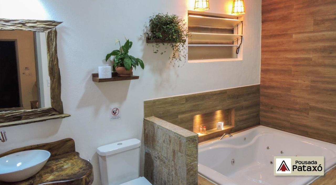 Suíte Deluxe com Banheira de Hidromassagem