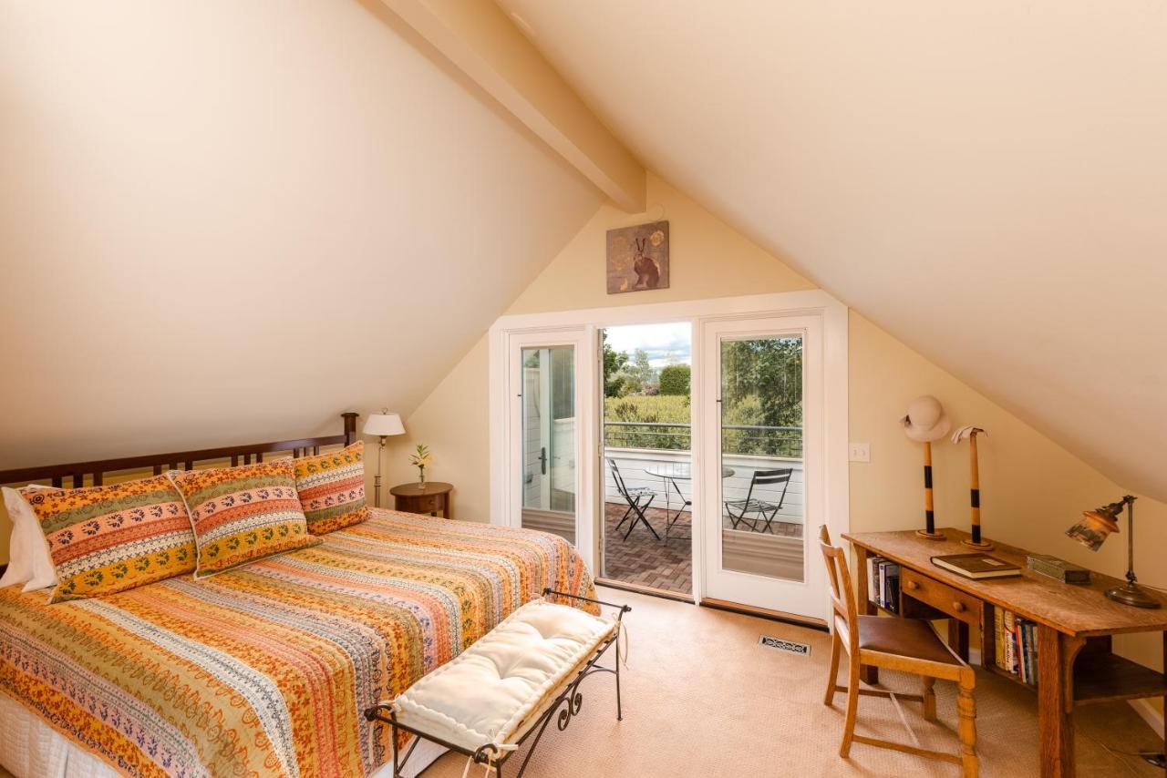 One-Bedroom Cottage
