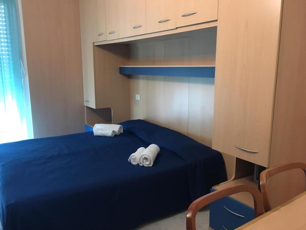 Twin Room,945731722:JPEG